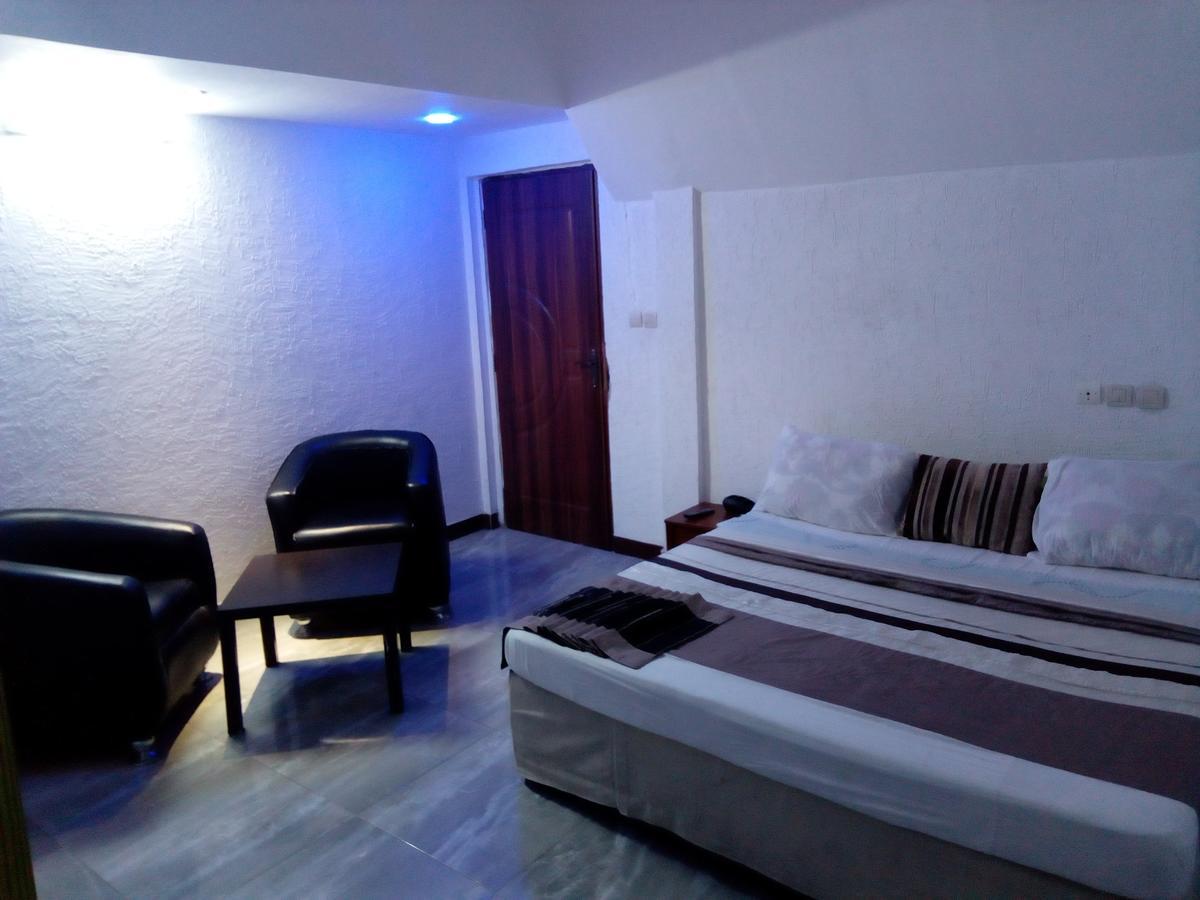 Agontinkon Senateur Hotel Cotonou Extérieur photo