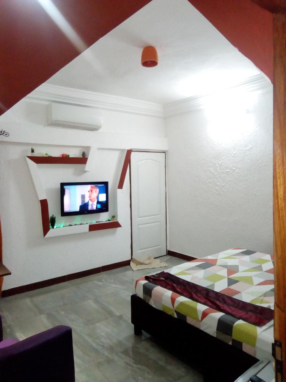 Agontinkon Senateur Hotel Cotonou Extérieur photo