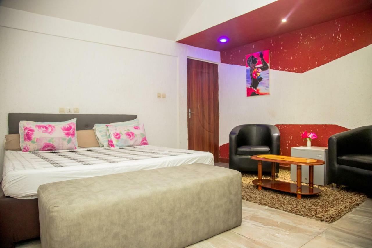 Agontinkon Senateur Hotel Cotonou Extérieur photo